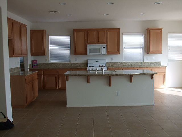 2nd image of 82541 Yeager Way