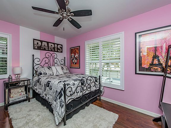 4th image of 289 Robin Hood Cir Unit 204