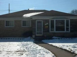 21728 E Thirteen Mile Rd, Saint Clair Shores, MI 48082