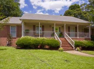 309 Roundabout Dr, Trussville, AL 35173