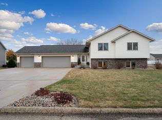 1203 29th St SW, Austin, MN 55912