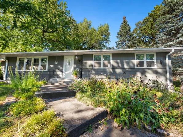 15620 County Road 5, Burnsville, MN 55306