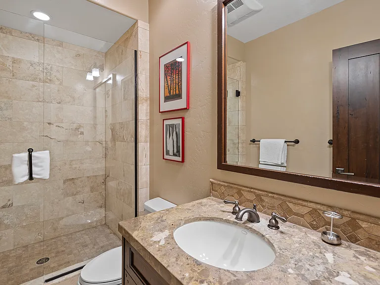 8895 Empire Club Dr — Photo 25