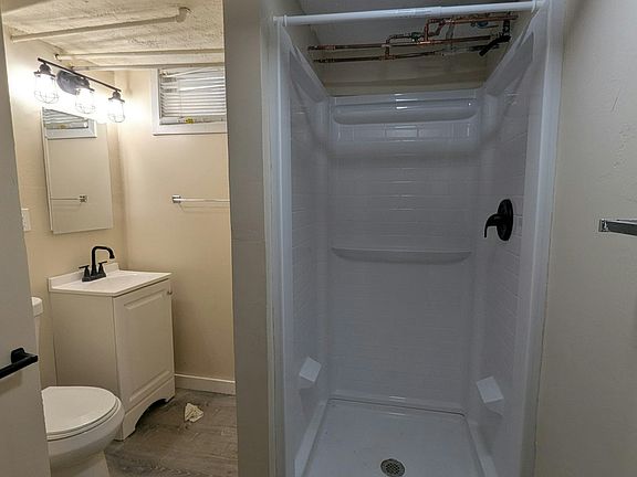 5th image of 121 N 36th St APT 3