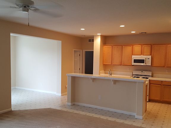 4th image of 11 Tajo Ct