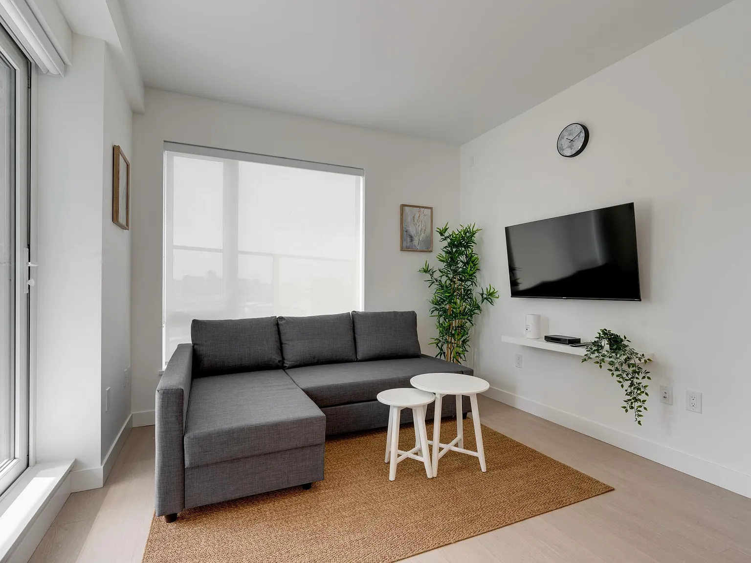 1 bed, 525 sqft, $2,700 — Photo 2