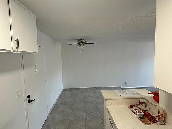 4th image of 18414 Collins St APT 203