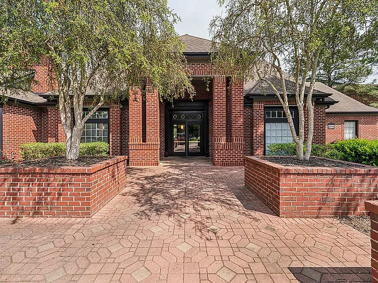 Leasing Office
