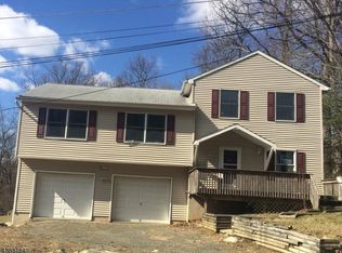 11 Hodes St, Stanhope, NJ 07874