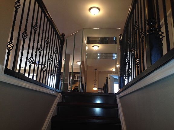 3rd image of 1135 E Wilson Ave