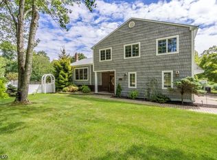 286 Eyland Ave, Succasunna, NJ 07876