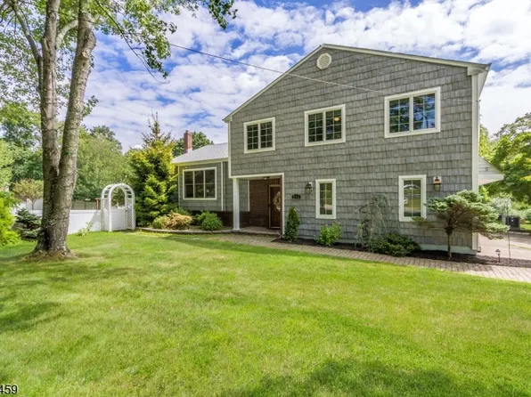 286 Eyland Ave, Roxbury Twp., NJ 07876