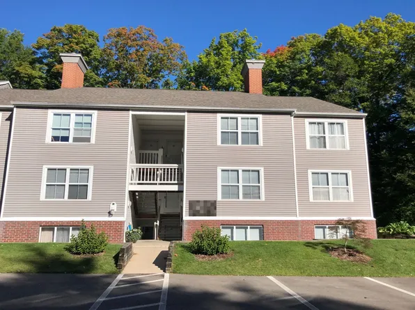 3382 Pine Meadow Dr SE, Grand Rapids, MI 49512