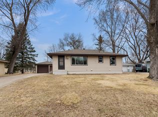 719 113th Ave NW, Coon Rapids, MN 55448