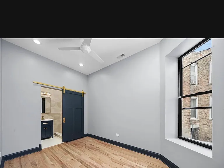 1526 S Saint Louis Ave #1 — Photo 4