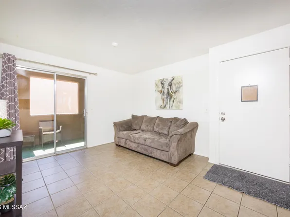 1810 E Blacklidge Dr APT 112, Tucson, AZ 85719