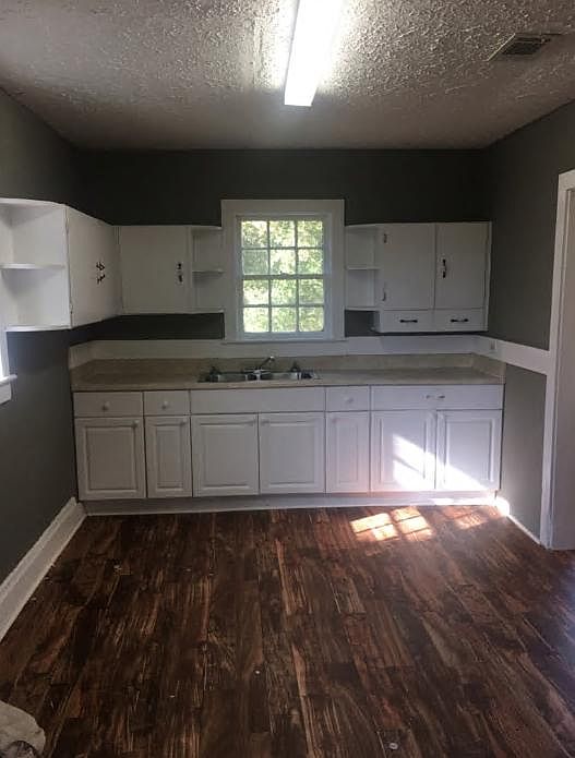 2nd image of 165 Cannon Dr