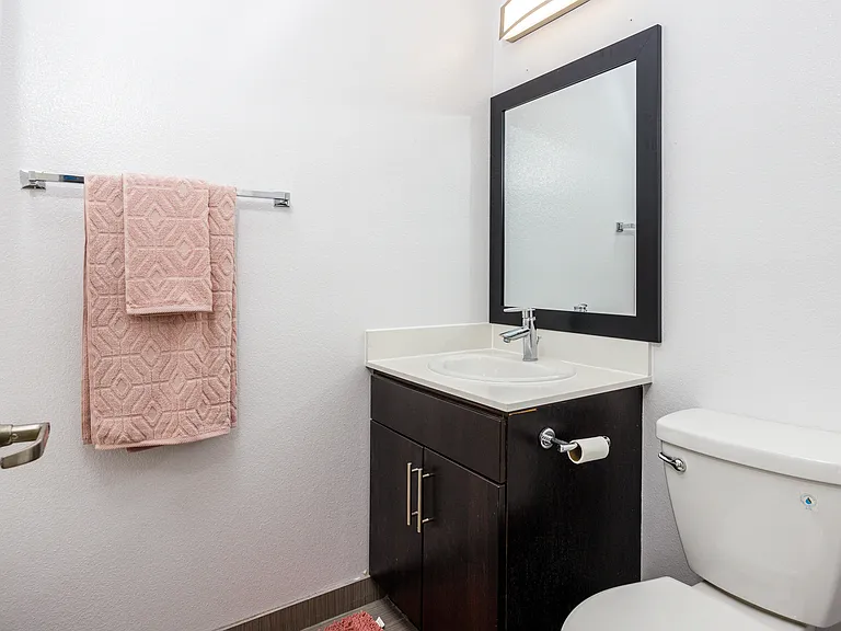 Wilcox Townhomes — Photo 22