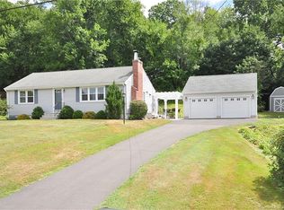 6 Hamilton Rd, East Granby, CT 06026