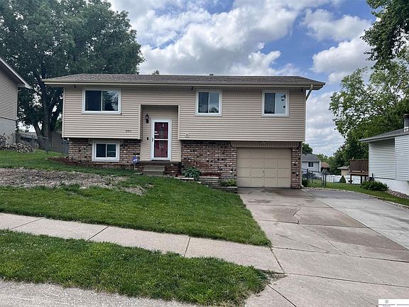 2nd image of 14915 Echo Hills Dr
