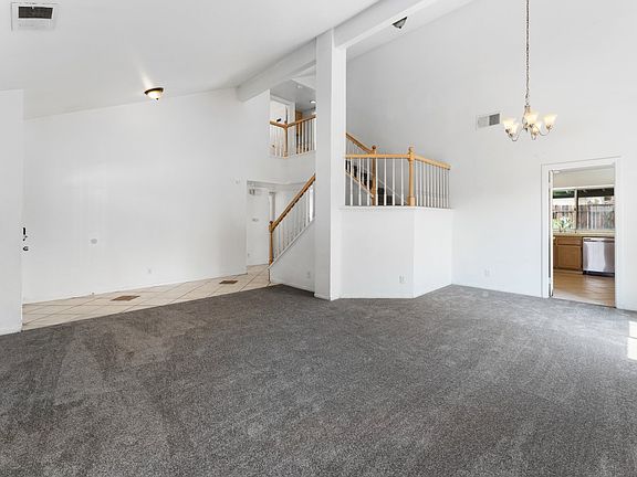 5th image of 37002 Elmira St