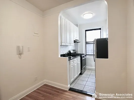 Rented by Sovereign Associates | media 4