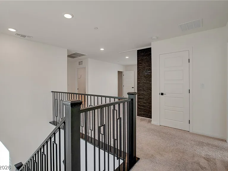 5406 Zacatin Ct — Photo 10