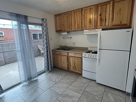 2nd image of 1008 Madeira Dr SE #2