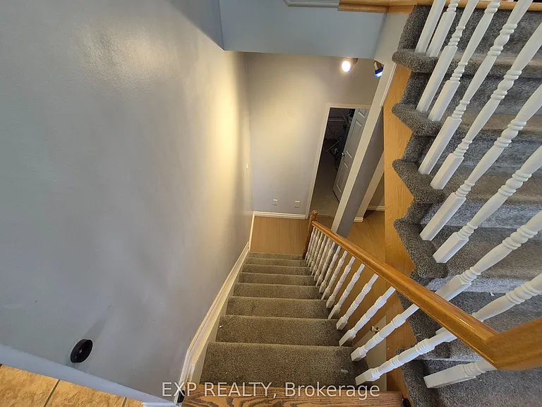 2 Maple Park Point — Photo 16