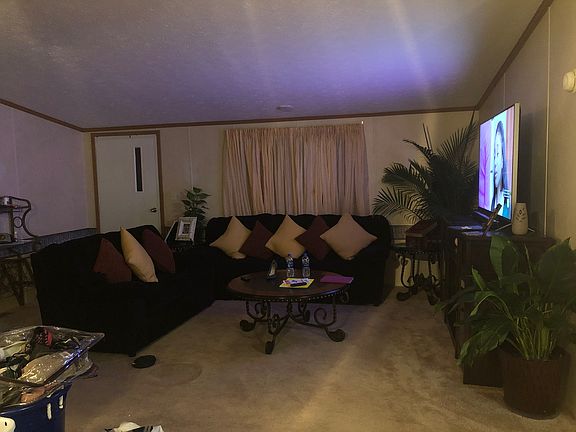 4th image of 107 Hilton Ct