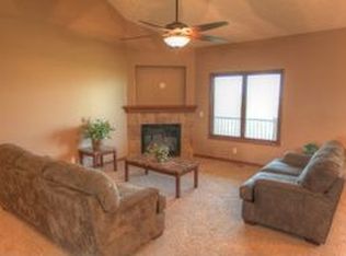 5424 Taggart Cir, Council Bluffs, IA 51503