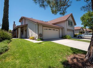 28811 Loretta Ln, Santa Clarita, CA 91387