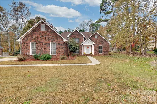 136 Trollingwood Ln Photo 1 136 Trollingwood Ln Photo 1