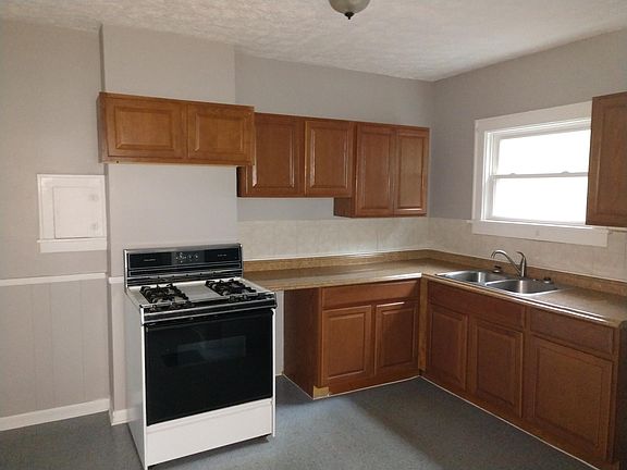 3rd image of 551 & 553 Parkview Ave