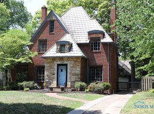 2411 Barrington Dr, Toledo, OH 43606