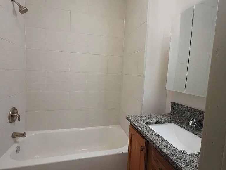 1000 Carteret Ave #3 — Photo 16