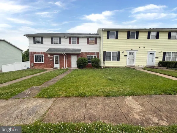 2039 Wintergreen Pl, Rosedale, MD 21237