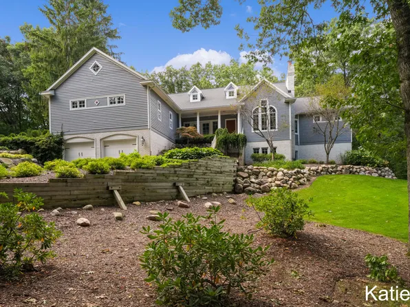 6293 Cannon Highland Dr NE, Belmont, MI 49306