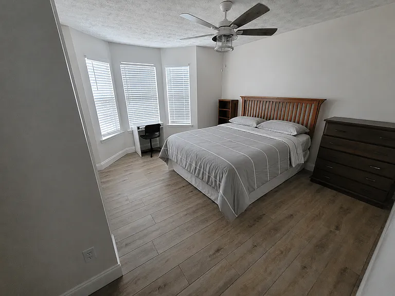 90 Spring View Ct — Photo 2