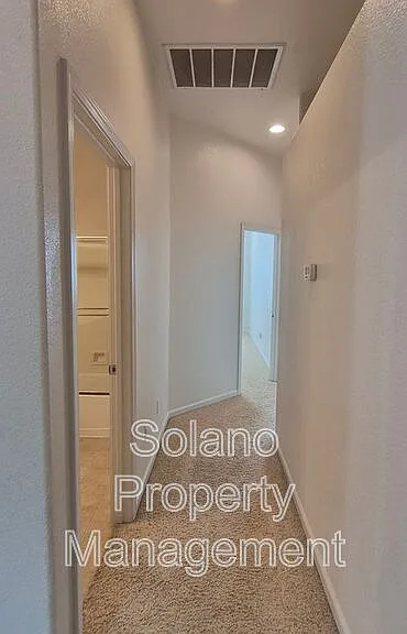 1085 Crystal Springs Dr — Photo 10