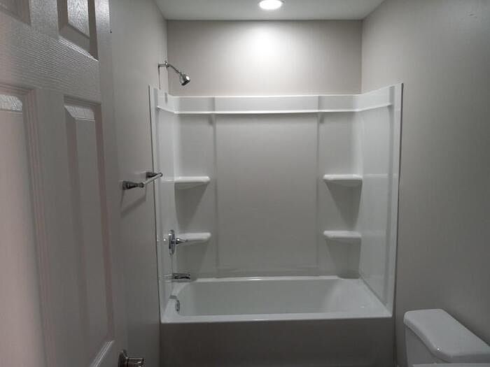 2nd image of 2401 Charles St APT 1