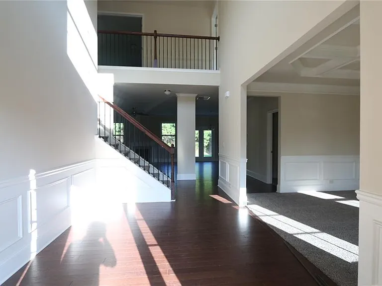 1610 Apple Blossom Dr — Photo 2