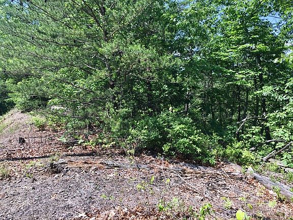 2nd image of 26 A&b Mountainside Dr