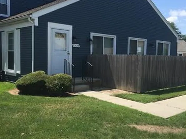 23638 Stonehenge Blvd #1, Novi, MI 48375