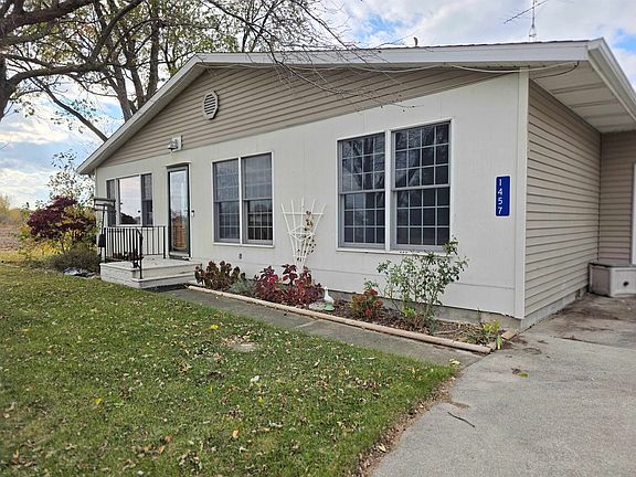 3rd image of 1457 McConnell Dr