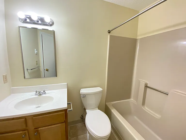 Sunset Ridge Apartments — Photo 59
