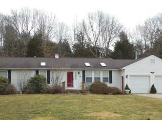 16 Leeward Dr, Westerly, RI 02891