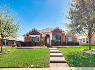 512 Glacier St, Desoto, TX 75115