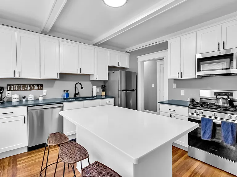 23 Norwalk Ave #2 — Photo 4
