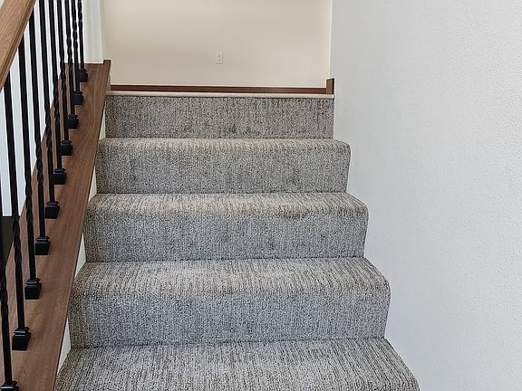 4th image of 3415 S Heather Ave #1
